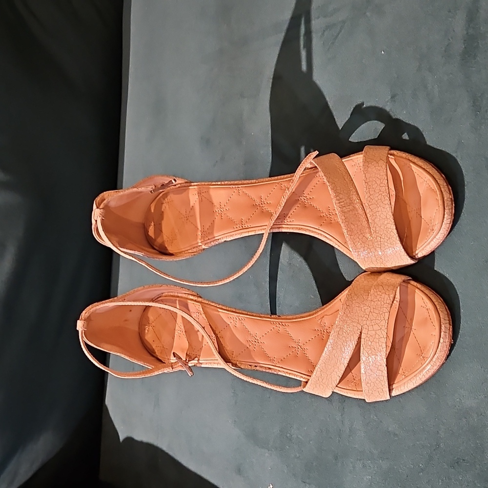 RARE Chanel Vintage Beige Leather Strappy Heels sz 38